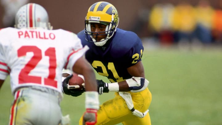 Nov 23, 1991; Ann Arbor, MI, USA; FILE PHOTO; Ohio State Buckeyes at Michigan Wolverines.  Michigan receiver Desmond Howard in action against Ohio State during the 1991 Season. Mandatory Credit: Photo By Imagn Images (c) Copyright 1991 Imagn Images