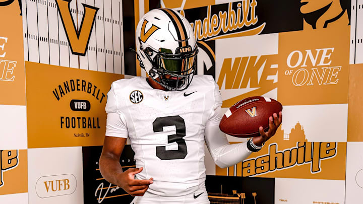 2026 Vanderbilt QB commit Michael Mitchell, Jr. during his official visit to Nashville. 