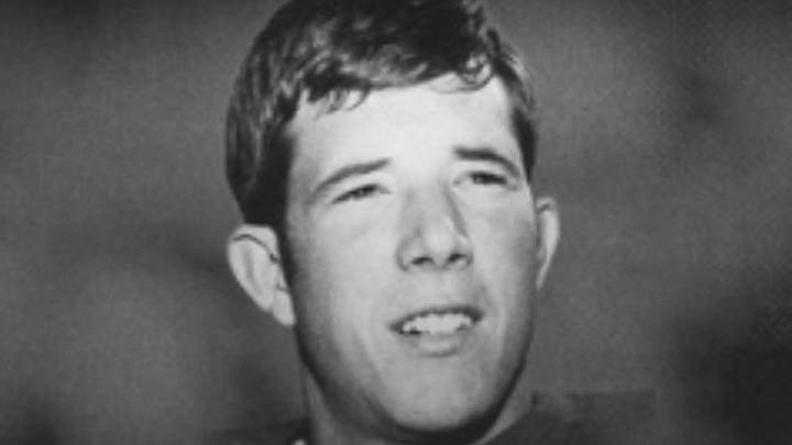 Former Arkansas running back Bill Burnett passed earlier this week at 78. Former Arkansas running back Bill Burnett passed earlier this week at 78.