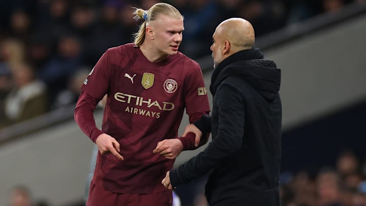 Pep Guardiola e Erling Haaland em ação pelo Manchester City