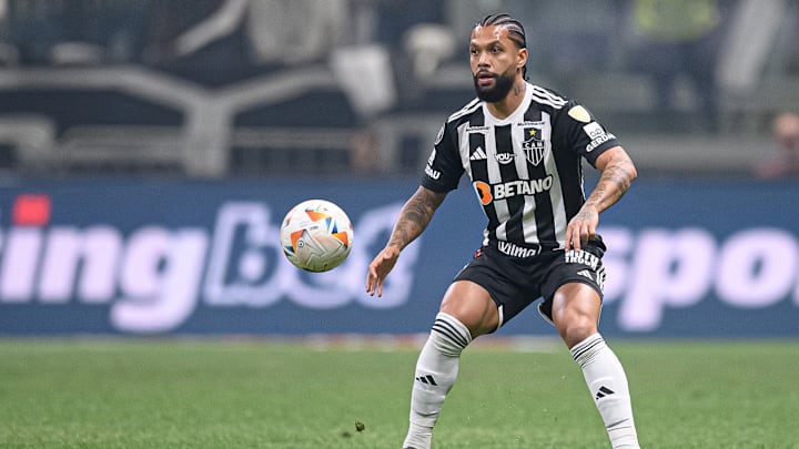 Otávio está em negociações avançadas com o Fluminense