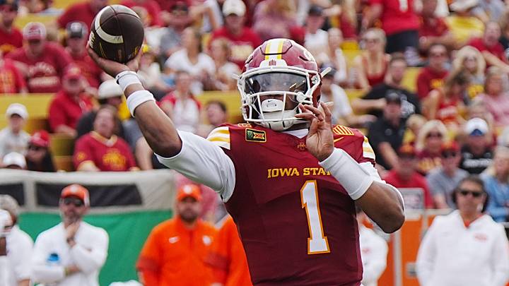 Jaylen Raynor and Iowa State are home favorites against West Virginia.