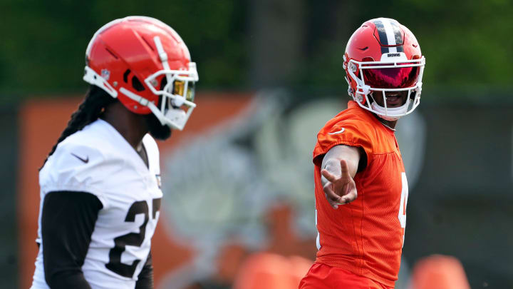 Browns quarterback Deshaun Watson signals to running back D'Onta Foreman during minicamp, Thursday, June 13, 2024, in Berea. Browns quarterback Deshaun Watson signals to running back D'Onta Foreman during minicamp, Thursday, June 13, 2024, in Berea.