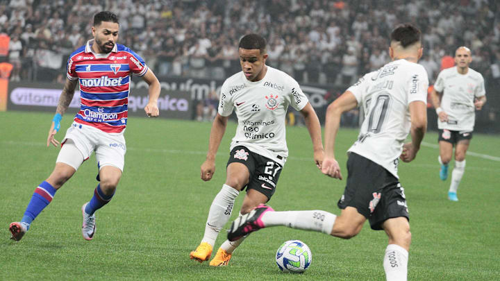 Corinthians pode "sacrificar" garoto de sua base para aliviar caixa