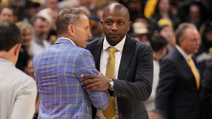 Feb 19, 2025; Columbia, Missouri, USA; Alabama Crimson Tide head coach Nate Oats and Missouri Tigers head coach Dennis Gates embrace after the game at Mizzou Arena. Mandatory Credit: Denny Medley-Imagn Images Feb 19, 2025; Columbia, Missouri, USA; Alabama Crimson Tide head coach Nate Oats and Missouri Tigers head coach Dennis Gates embrace after the game at Mizzou Arena. Mandatory Credit: Denny Medley-Imagn Images