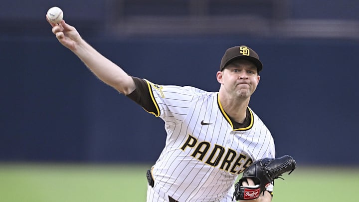 Sep 27, 2025; San Diego, California, USA; San Diego Padres starting pitcher Michael King (34) delivers during the first inning against the Arizona Diamondbacks at Petco Park. Mandatory Credit: Denis Poroy-Imagn Images Sep 27, 2025; San Diego, California, USA; San Diego Padres starting pitcher Michael King (34) delivers during the first inning against the Arizona Diamondbacks at Petco Park. Mandatory Credit: Denis Poroy-Imagn Images