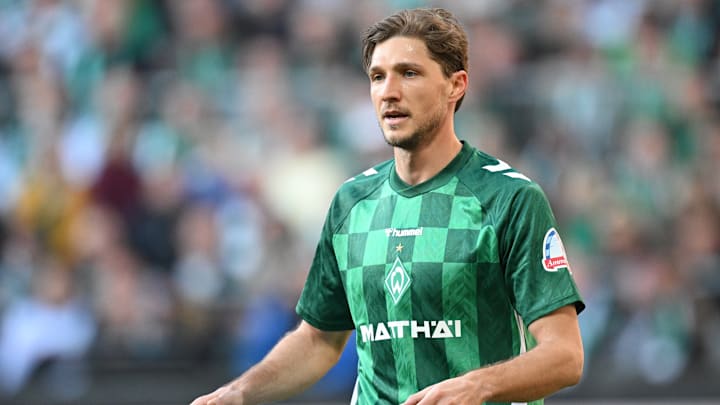 Niklas Stark im Werder-Trikot. Der Verteidiger könnte noch länger in Grün-Weiß auflaufen. Niklas Stark im Werder-Trikot. Der Verteidiger könnte noch länger in Grün-Weiß auflaufen.