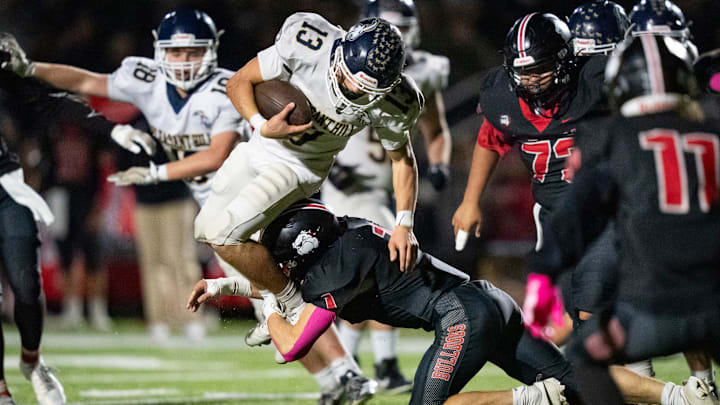 Kai Davis (13) helped Pleasant Hill end a long league championship drought last season.