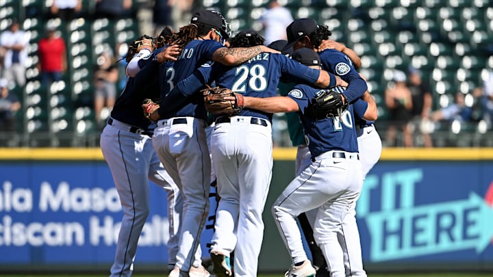 Cleveland Guardians v Seattle Mariners