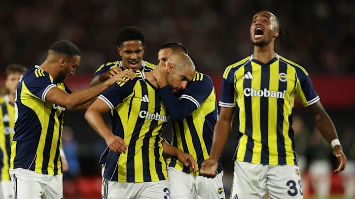 O Fenerbahçe recebe o Benfica em Istambul 