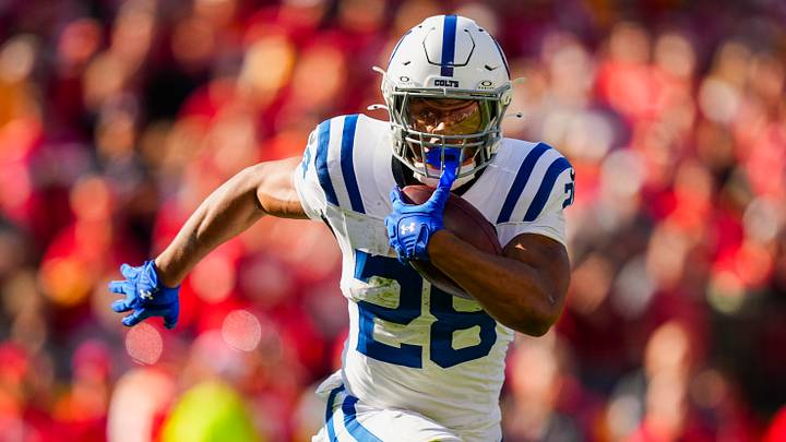 Indianapolis Colts running back Jonathan Taylor (28) runs the ball during the first half against the Kansas City Chiefs at GEHA Field at Arrowhead Stadium. Indianapolis Colts running back Jonathan Taylor (28) runs the ball during the first half against the Kansas City Chiefs at GEHA Field at Arrowhead Stadium.