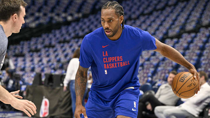 Apr 26, 2024; Dallas, Texas, USA; LA Clippers forward Kawhi Leonard (2) warms up before the game between the Dallas Mavericks and the LA Clippers during game three of the first round for the 2024 NBA playoffs at the American Airlines Center. Mandatory Credit: Jerome Miron-Imagn Images Apr 26, 2024; Dallas, Texas, USA; LA Clippers forward Kawhi Leonard (2) warms up before the game between the Dallas Mavericks and the LA Clippers during game three of the first round for the 2024 NBA playoffs at the American Airlines Center. Mandatory Credit: Jerome Miron-Imagn Images