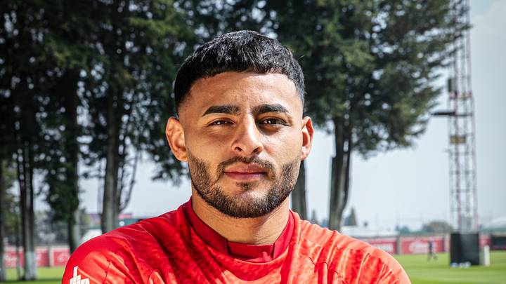 Alexis Vega convivió con el talento y la frustración hasta que entendió que el camino no era hacia adelante, sino de regreso: ahí donde volvió a creer. Alexis Vega convivió con el talento y la frustración hasta que entendió que el camino no era hacia adelante, sino de regreso: ahí donde volvió a creer.