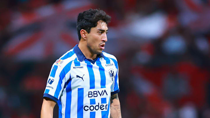 Omar Govea permanecerá en Rayados 