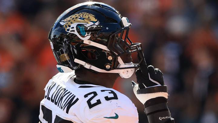 Oct 4, 2026; Cincinnati, Ohio, USA; Jacksonville Jaguars linebacker Foyesade Oluokun (23) reacts after intercepting a pass during the fourth quarter against the Cincinnati Bengals at Paycor Stadium. Mandatory Credit: Katie Stratman-Imagn Images Oct 4, 2026; Cincinnati, Ohio, USA; Jacksonville Jaguars linebacker Foyesade Oluokun (23) reacts after intercepting a pass during the fourth quarter against the Cincinnati Bengals at Paycor Stadium. Mandatory Credit: Katie Stratman-Imagn Images