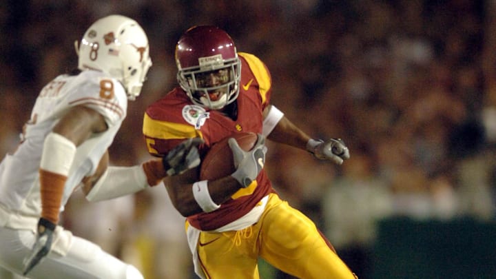 Jan 4, 2006; Pasadena, CA, USA; Southern California Trojans tailback (5) Reggie Bush runs the ball.
