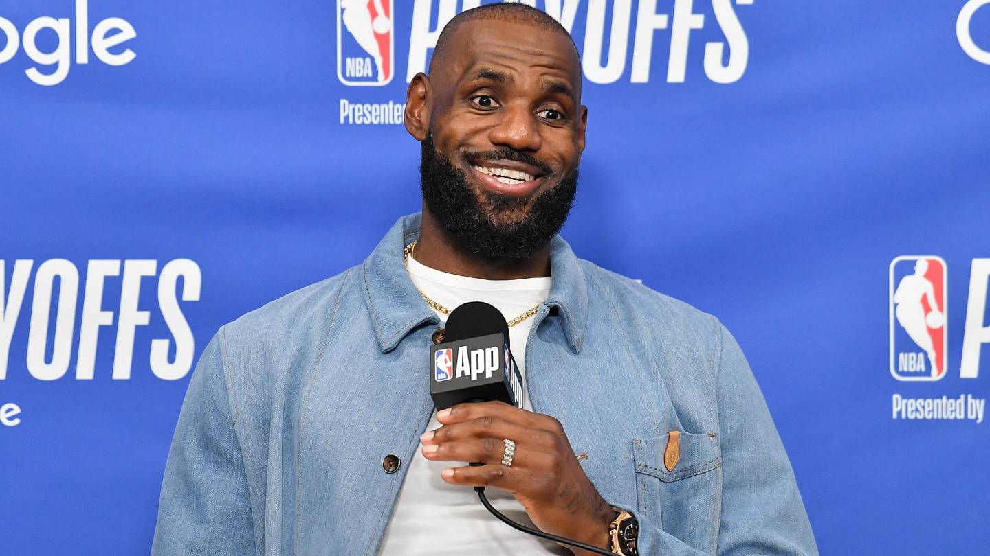 Breaking down the Philadelphia 76ers projected starting lineup and rotation with LeBron