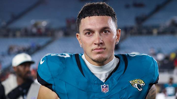 Aug 28, 2026; Jacksonville, Florida, USA; Jacksonville Jaguars quarterback Joey Aguilar (17) looks on after a preseason game against the Tampa Bay Buccaneers at EverBank Stadium. Mandatory Credit: Nathan Ray Seebeck-Imagn Images Aug 28, 2026; Jacksonville, Florida, USA; Jacksonville Jaguars quarterback Joey Aguilar (17) looks on after a preseason game against the Tampa Bay Buccaneers at EverBank Stadium. Mandatory Credit: Nathan Ray Seebeck-Imagn Images