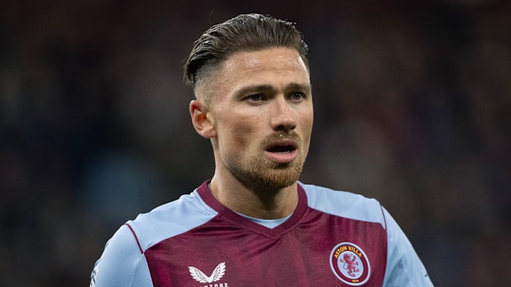 Aston Villa v Manchester United - Premier League