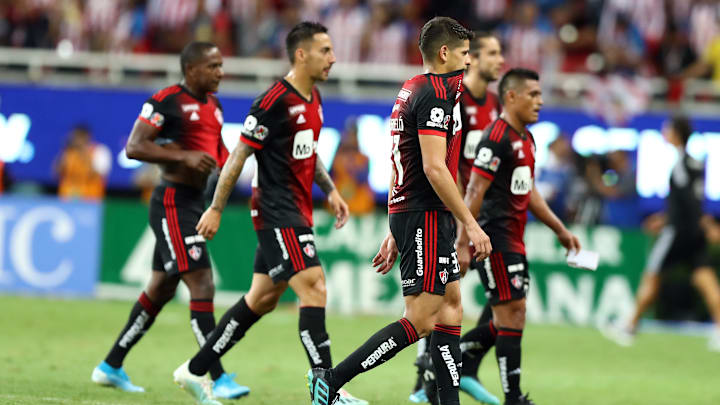 Jugadores del Atlas después de perder ante Chivas en 2019.