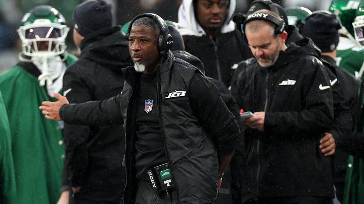 New York Jets head coach Aaron Glenn during the first half at MetLife Stadium. New York Jets head coach Aaron Glenn during the first half at MetLife Stadium.