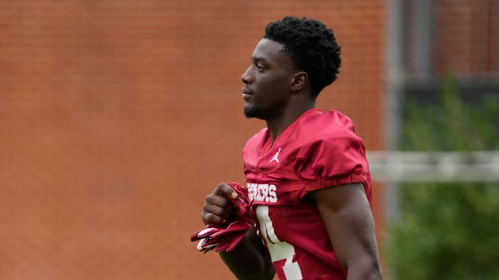 Oklahoma wide receiver Elijah Thomas Oklahoma wide receiver Elijah Thomas