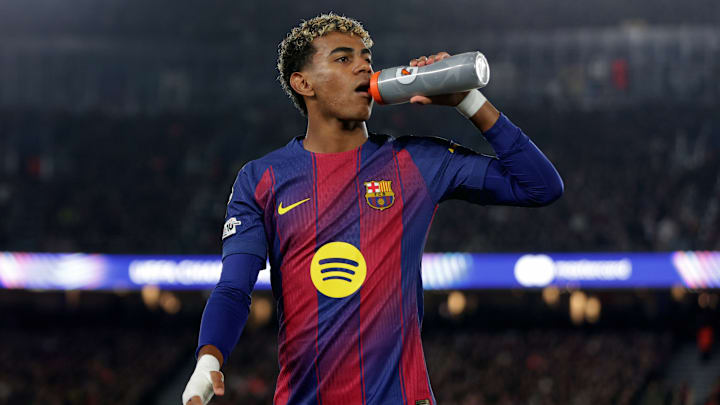 FC Barcelona v Eintracht Frankfurt - UEFA Champions League