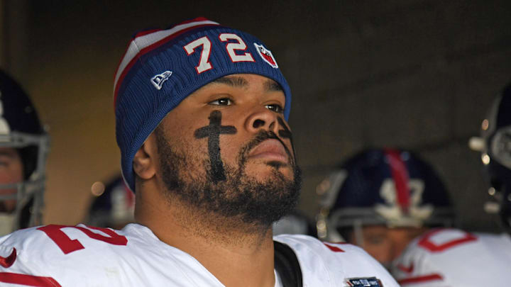 Jan 5, 2025; Philadelphia, Pennsylvania, USA; New York Giants guard Jermaine Eluemunor (72) in the tunnel against the Philadelphia Eagles at Lincoln Financial Field. Jan 5, 2025; Philadelphia, Pennsylvania, USA; New York Giants guard Jermaine Eluemunor (72) in the tunnel against the Philadelphia Eagles at Lincoln Financial Field.