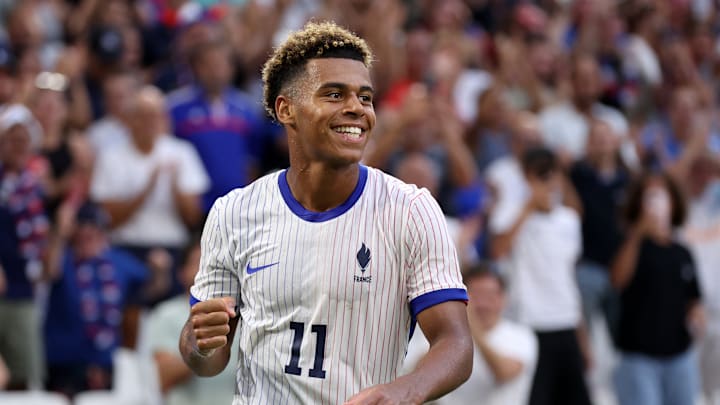 Désiré Doué, titulaire pour défier la Roja.