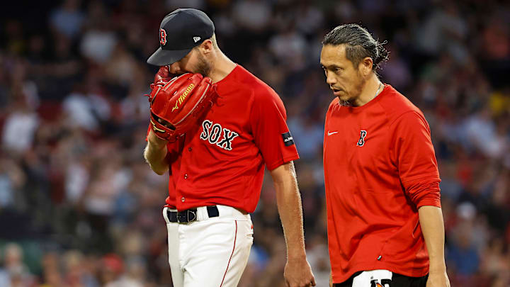Chris Sale tiene molestias en el hombro izquierdo