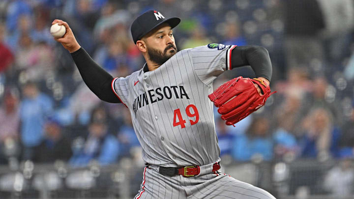 Sep 5, 2025; Kansas City, Missouri, USA; Minnesota Twins starting pitcher Pablo Lopez (49) throws a pitch in the first inning against the Kansas City Royals at Kauffman Stadium. Mandatory Credit: Peter Aiken-Imagn Images Sep 5, 2025; Kansas City, Missouri, USA; Minnesota Twins starting pitcher Pablo Lopez (49) throws a pitch in the first inning against the Kansas City Royals at Kauffman Stadium. Mandatory Credit: Peter Aiken-Imagn Images
