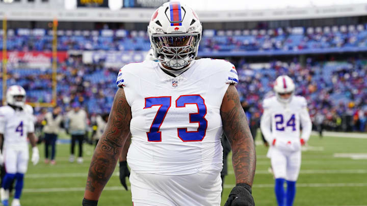 Buffalo Bills offensive tackle Dion Dawkins warms up prior to the game against the Tampa Bay Buccaneers.