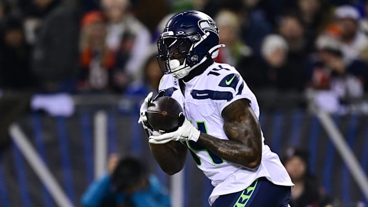Seattle Seahawks wide receiver DK Metcalf (14) makes a catch against the Chicago Bears during the first quarter at Soldier Field. 