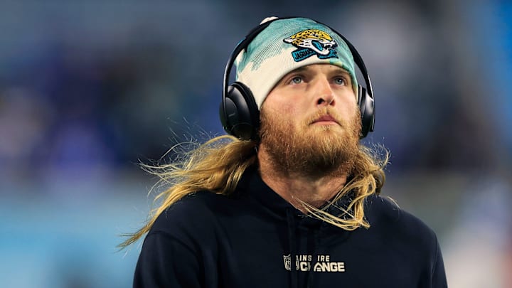 Jacksonville Jaguars safety Andrew Wingard (42) listens to music before an NFL first round playoff.