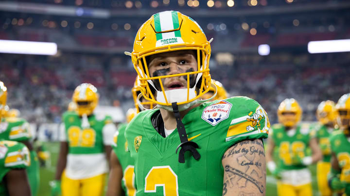 Jan 1, 2024; Glendale, AZ, USA; Oregon Ducks tight end Terrance Ferguson (3) against the Liberty Flames during the 2024 Fiesta Bowl at State Farm Stadium. 