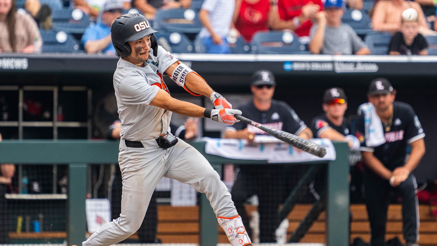 Late Rally Lifts #5 Oregon State Baseball Past Cal State Fullerton in Saturday Duel