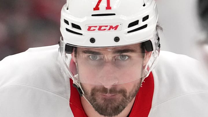 Detroit Red Wings v Columbus Blue Jackets