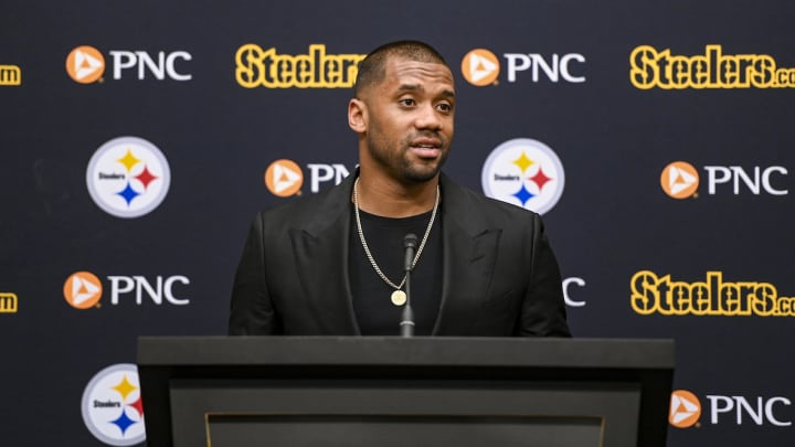 Pittsburgh Steelers quarterback Russell Wilson