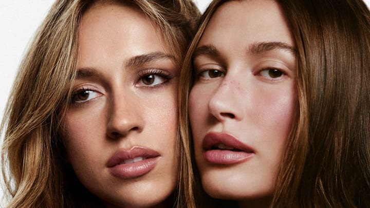 Tate McRae and Hailey Bieber