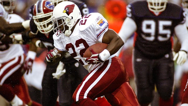 Oct 31, 2004; Orchard Park, NY, USA: FILE PHOTO; Arizona Cardinals running back Emmitt Smith (22)