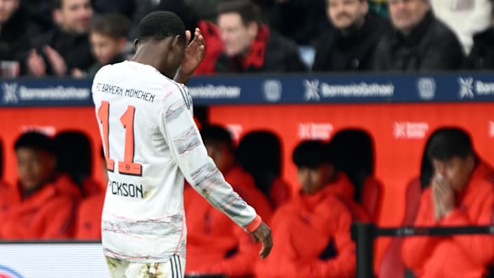 Bayern-Star Nicolas Jackson flog gegen Bayer Leverkusen mit glatt Rot vom Feld