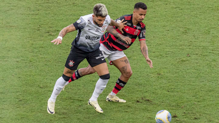 Corinthians e Flamengo voltam a se enfrentar em “decisão” no Campeonato Brasileiro. 