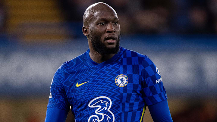 Romelu Lukaku sera absent contre Liverpool et sanctionné d'une grosse amende. Romelu Lukaku sera absent contre Liverpool et sanctionné d'une grosse amende.