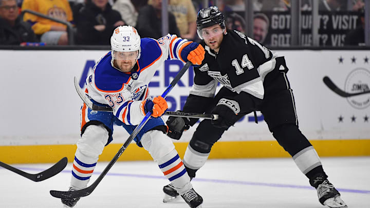 The Los Angeles Kings are road underdogs to the Edmonton Oilers on Monday night.