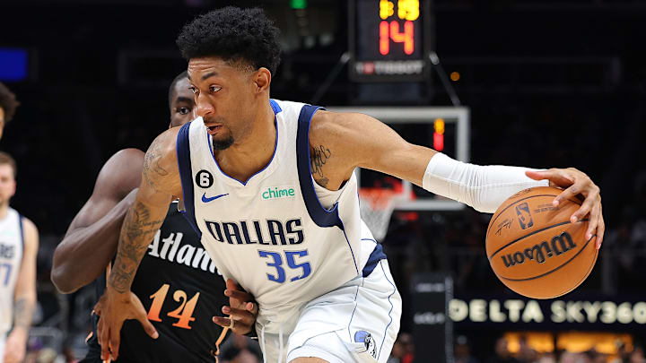 Christian Wood jugará con los Lakers tras ser compañero de Kyrie Irving en los Mavericks