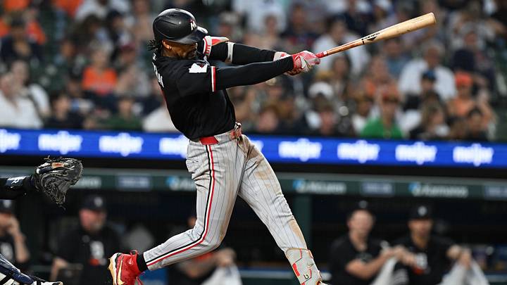 Jun 10, 2026; Detroit, Michigan, USA; Minnesota Twins center fielder Byron Buxton (25) hits a three-run home run against the Detroit Tigers in the fifth inning at Comerica Park. Jun 10, 2026; Detroit, Michigan, USA; Minnesota Twins center fielder Byron Buxton (25) hits a three-run home run against the Detroit Tigers in the fifth inning at Comerica Park.