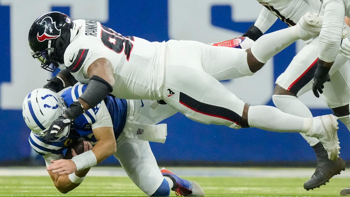 Texans Re-Sign Key Defensive Veteran to 2-Year Contract