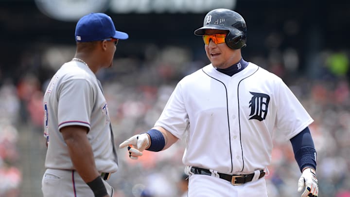 Miguel Cabrera está a 24 hits de Adrián Beltré