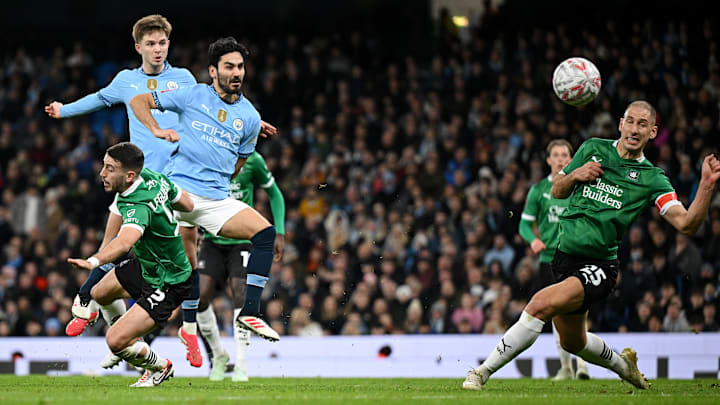 O Manchester City passou pelo Plymouth Argyle nas oitavas de final