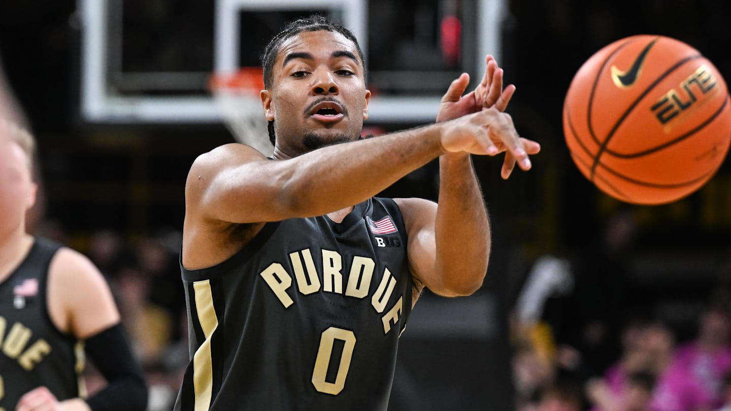 Injury Update on Purdue Guard C.J. Cox Ahead of Sweet 16 Game vs. Texas